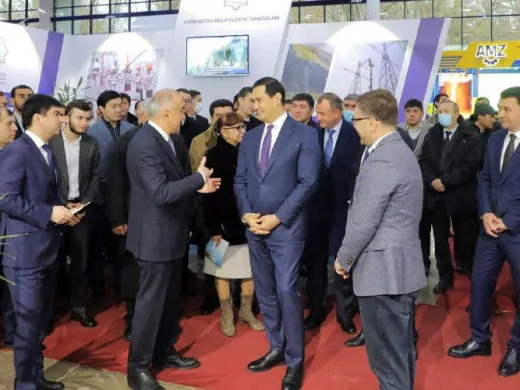 Partner delegation at an industry exhibition
