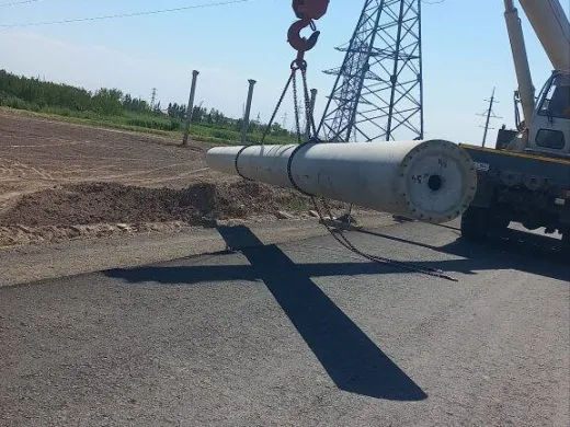 Delivering a tower column to the site